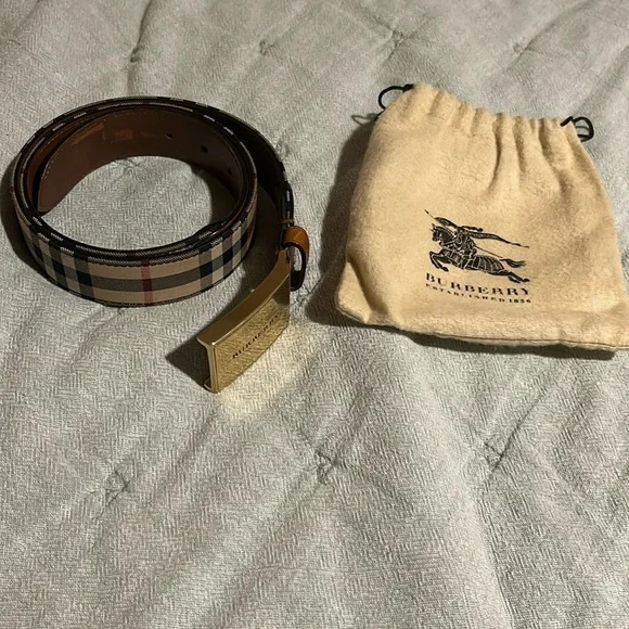小物 90's BURBERRYS brown leather Belt 90's BURBERRYS brown leather Belt